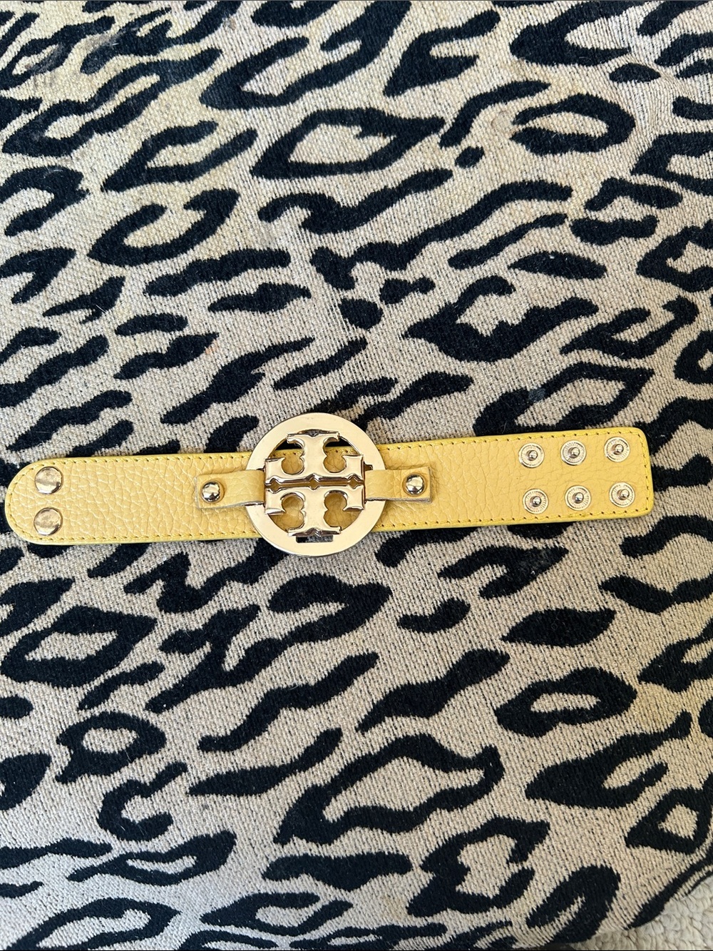 Yellow Leather Logo Buckle Bracelet - Picture 5 of 5